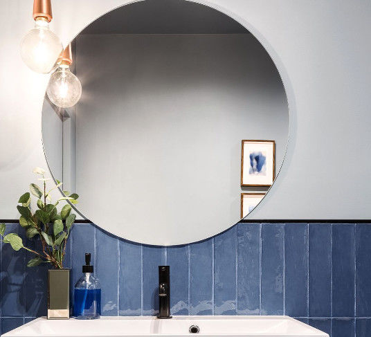 Miroir décoratif en argent en aluminium en verre salle de bains flottant en forme de cloisonnage