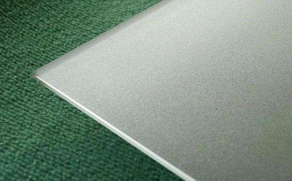 Panneaux de verre gravé à l'acide résistant à l'eau Glace glacée de 2 mm à 19 mm Pour fenêtres