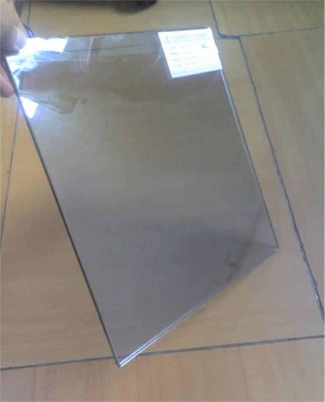 Verre trempé réfléchissant anti rayures 0,3 mm vitrage flottant résistant à l'explosion pour la décoration de fenêtres