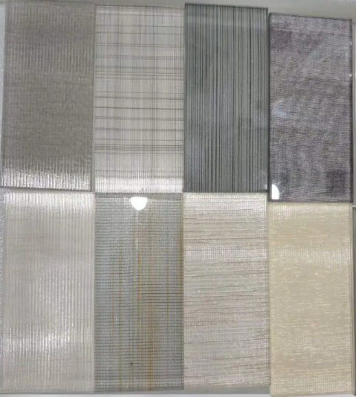 Verre à mailles colorées de spécialité claire vitrage filaire stratifié pour la décoration intérieure