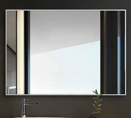 Verre miroir décoratif transparent 2 mm 4 mm technologique moderne avec une longue durée de vie
