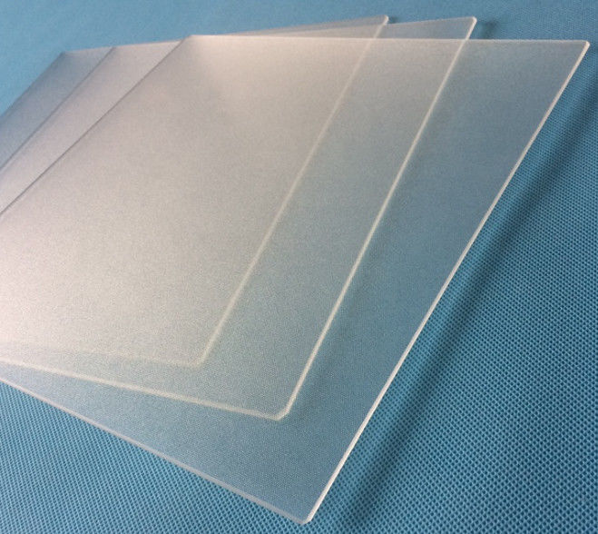 Panneau photovoltaïque à haute technologie, résistant à la poussière et à faible teneur en fer, utilisé pour la décoration de bâtiments