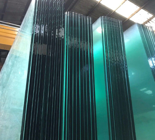 Taille/Épaisseur de la feuille de verre transparente personnalisée pour le mur de rideau/le verre de plancher/la lumière du ciel/la serre