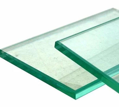 Verre en feuille transparente ou flottante, utilisable pour les tables, les armoires, les clôtures, les douches, etc.