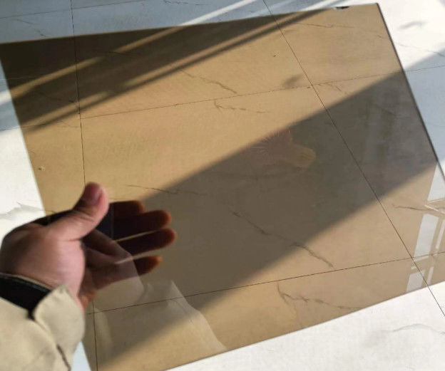 2mm-8mm verre réfléchissant teinté en E bas pour bâtiment / voiture automobile / mur de rideau salle de soleil