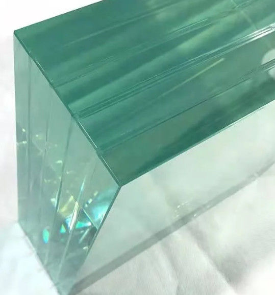 Fabrique de verre stratifié personnalisé pour les portes de bâtiments