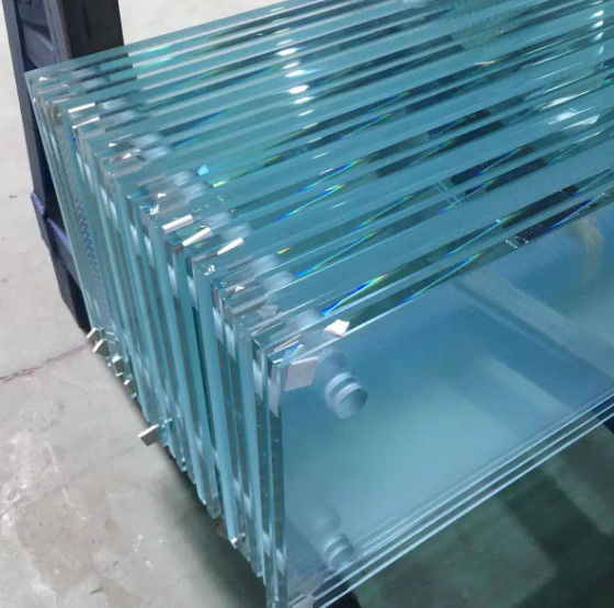 Fabrique de verre stratifié personnalisé pour les portes de bâtiments