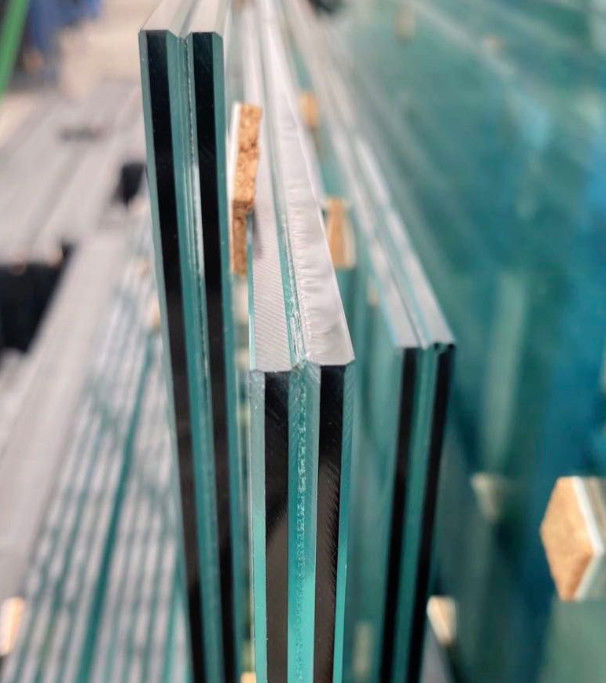 Nouveau type de verre laminé de sécurité de construction pour fenêtres de porte