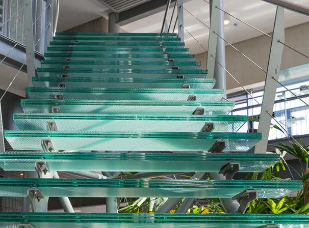 6.38mm 8.38mm 10.38mm 12.38mm Verre stratifié PVB de couleur claire avec certificat CSI、CE、SGCC pour le verre de bâtiment