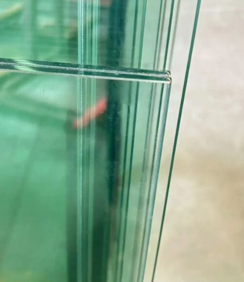 4.38mm 6.38mm 10.38mm 16.76mm 20.76mm Verre laminé de sécurité trempé transparent pour fenêtres/ portes/ garde-corps/ meubles/ portes de douche/ balustrades